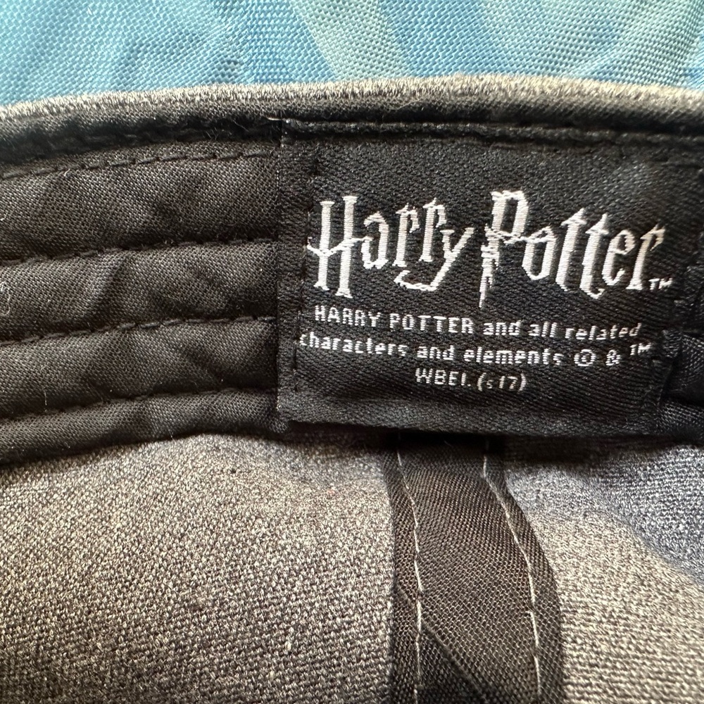 Hogwarts Cap - Picture 3 of 7